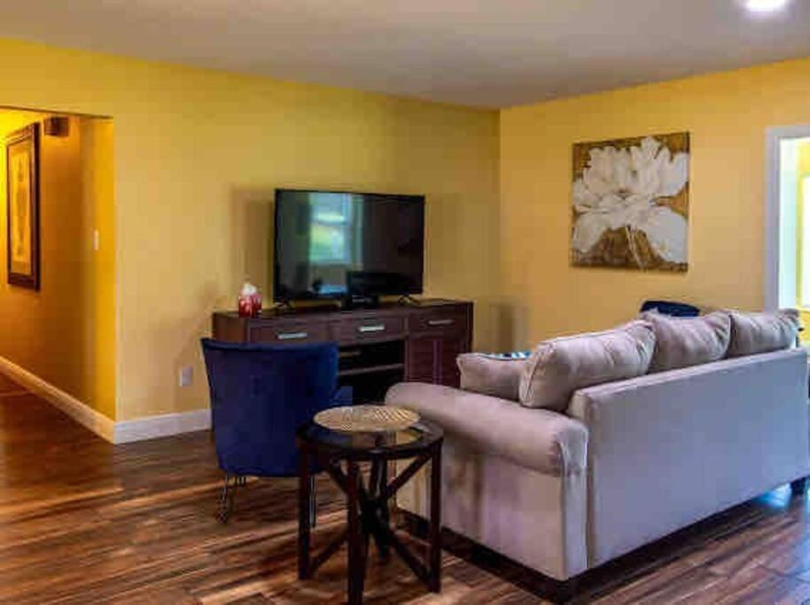 3Bdr2Bath Home In Lutz Close To Tampa, 20 Min To Stadium, Airport Екстер'єр фото