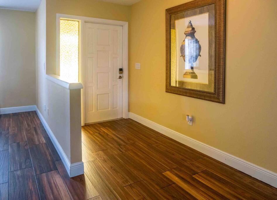 3Bdr2Bath Home In Lutz Close To Tampa, 20 Min To Stadium, Airport Екстер'єр фото
